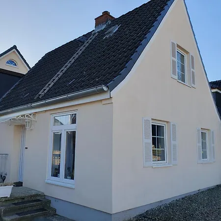 Haus Nadine Ferienhaus *