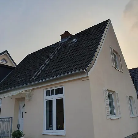 Haus Nadine Ferienhaus *